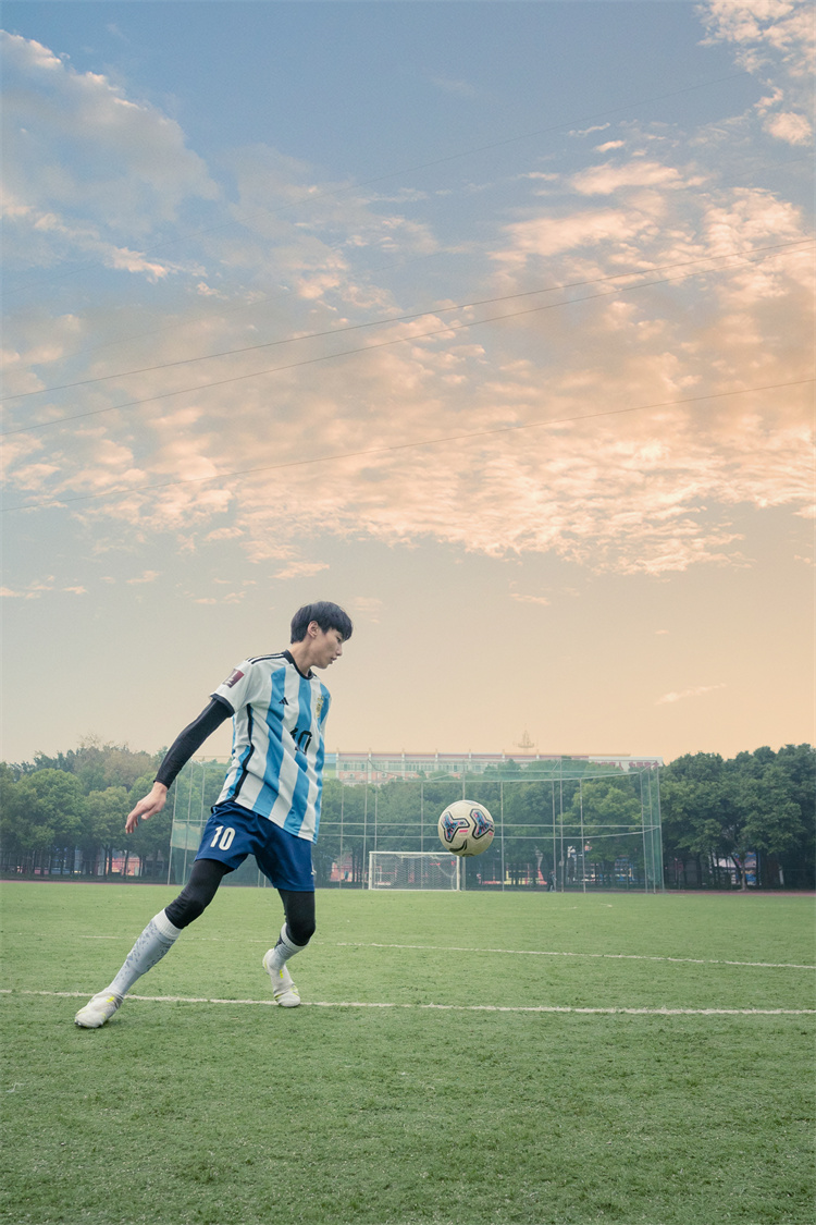 足球社明星球員的炫技時刻