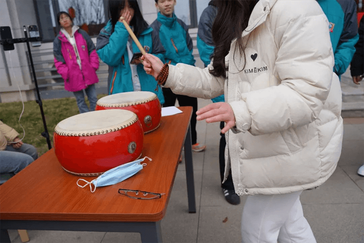 歡聲笑語鬧元宵，匠心獨運慶團圓 