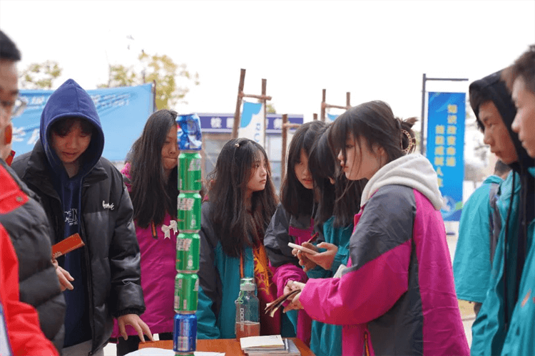 歡聲笑語鬧元宵，匠心獨運慶團圓 