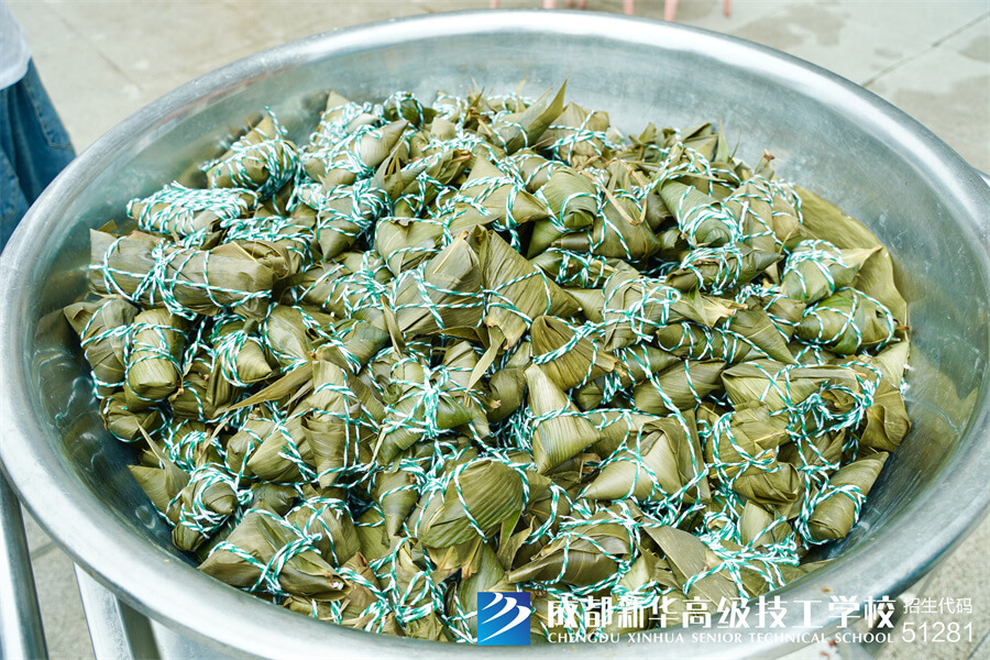 端午節(jié)包粽子活動(dòng)